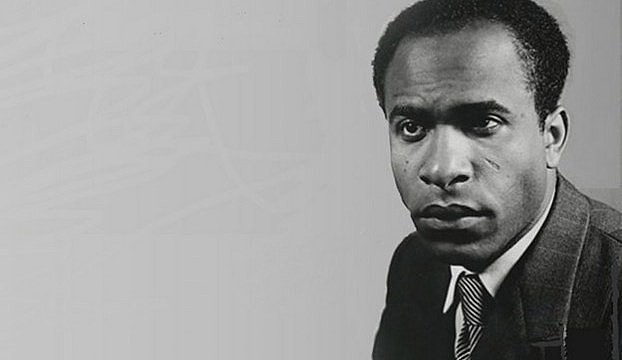 Fanon se mantém presente como figura ativa no movimento negro mundial 